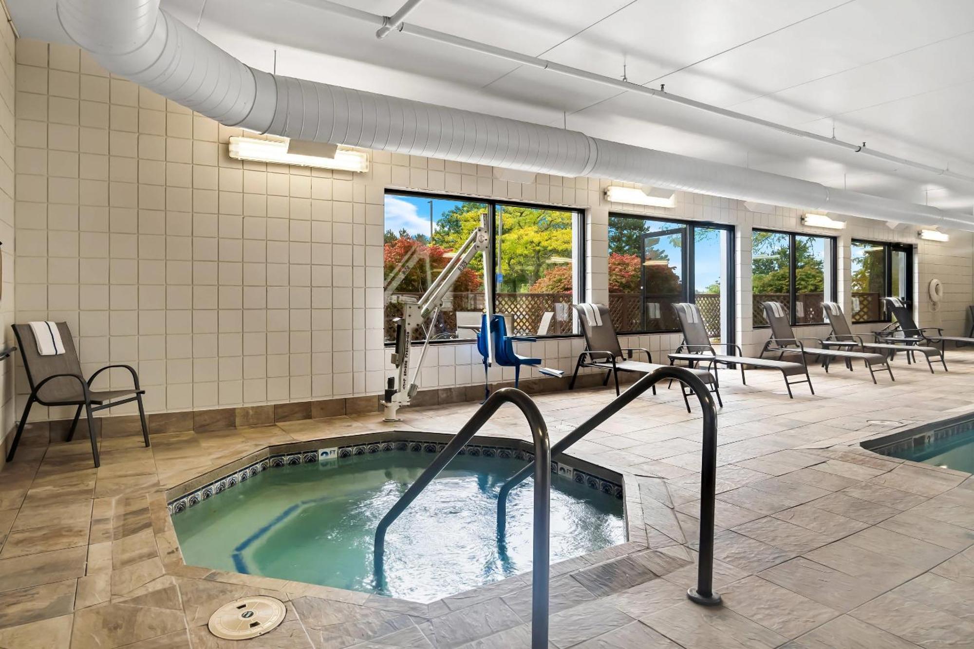 Comfort Inn Cadillac Zewnętrze zdjęcie